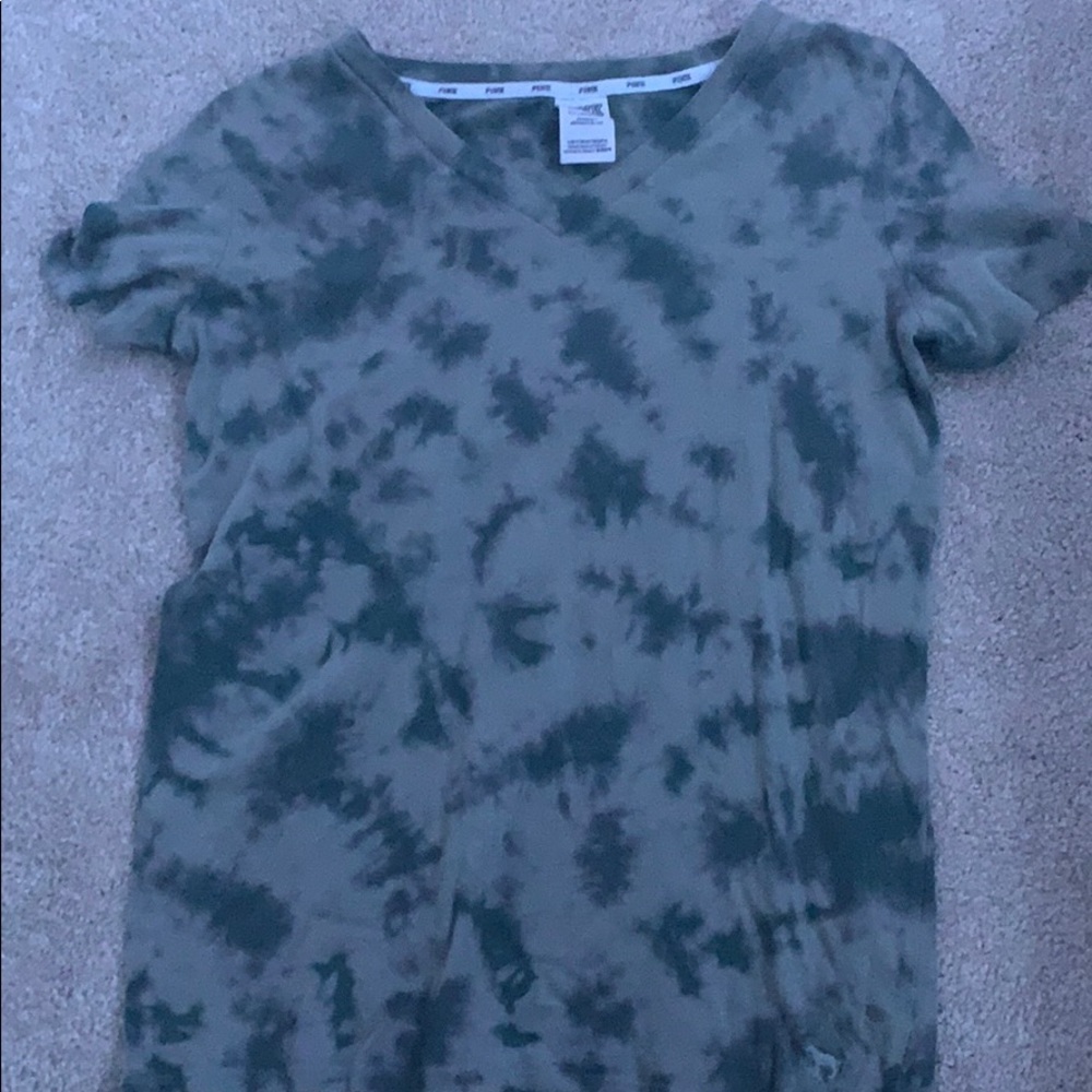 PINK green tie dye v-neck top